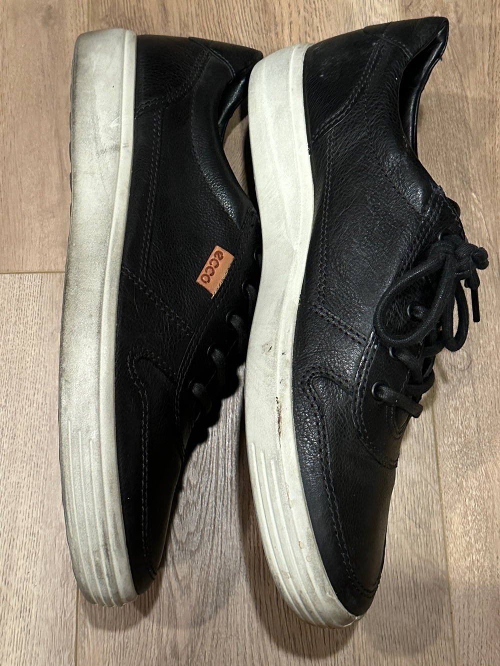 Ecco Men’s Leather Lace-Up Sneakers with White Sole, Black, Sz 11 - Picture 2 of 6